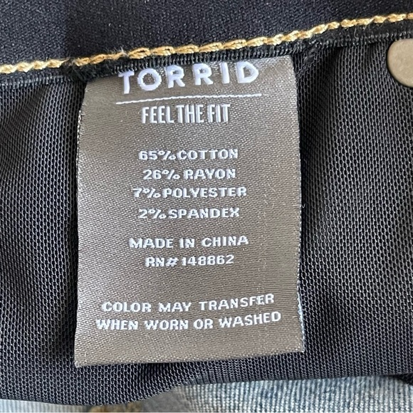 Torrid Womens Bombshell Skinny Premium Stretch High Rise Destructed Jean Size 18 - Picture 10 of 12